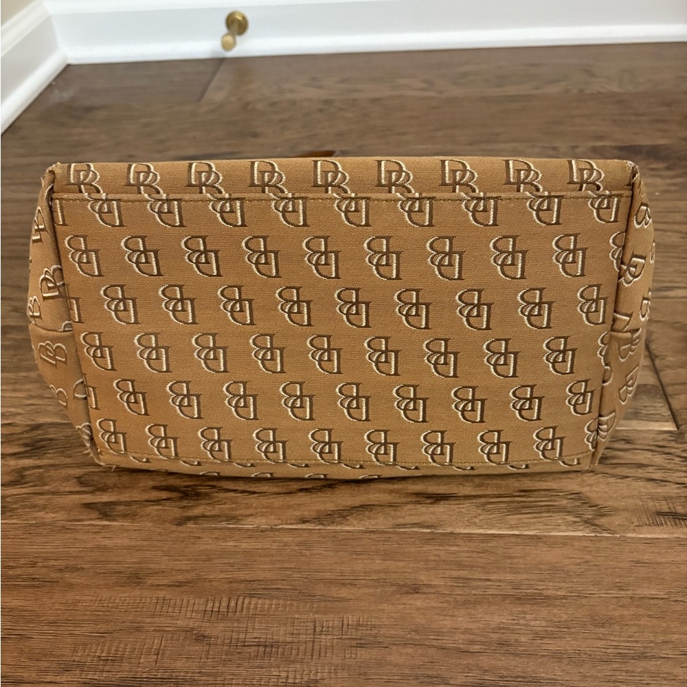 DOONEY & BOURKE Signature DB Logo Handbag - Picture 10 of 15